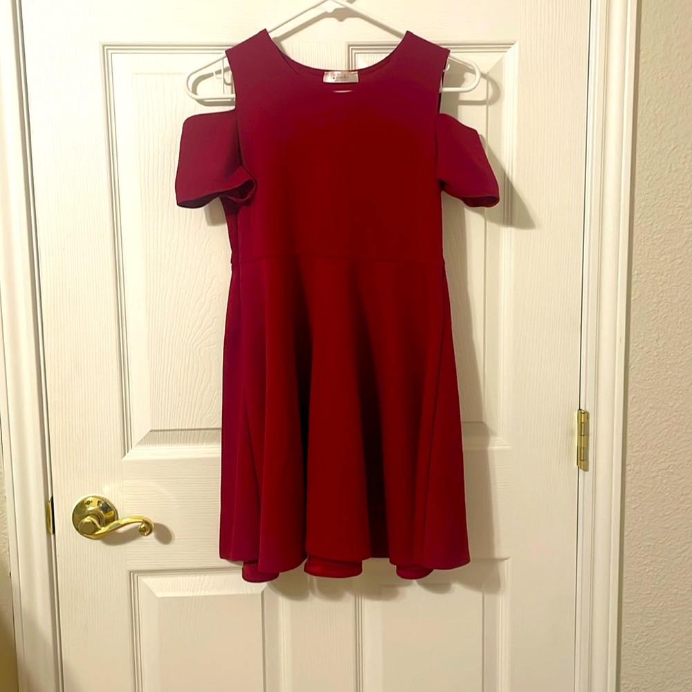 Kids dress with slit on the shoulders cute and modest